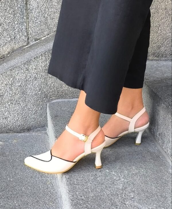 Valeria - Cuero Hueso